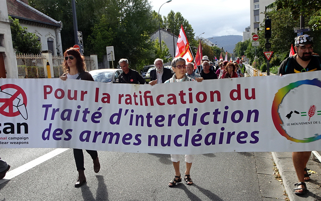 Marche pour la paix à Grenoble