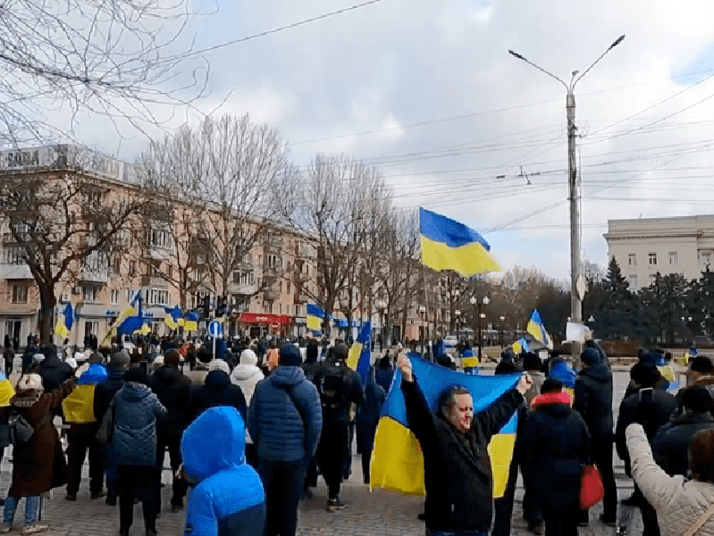 Pour le rejet de la guerre et la solidarité avec les Ukrainiens