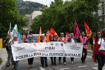 image article «&nbsp;Pas touche au 1<sup class="ordinal">er</sup> Mai&nbsp;»&nbsp;: près de 7000 personnes dans les rues à Grenoble