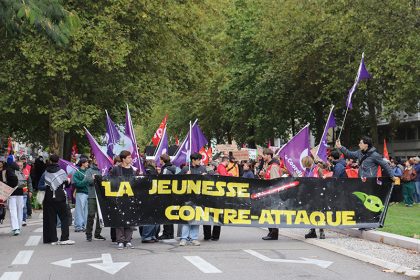 image article Mobilisation du 24 octobre à Grenoble&nbsp;:     22000 manifestants bravent la répression